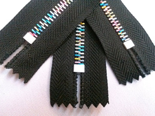 Black Rainbow Teeth Pocket 5MM Zipper 5 Inches Closed Bottom - ZipUpZipper